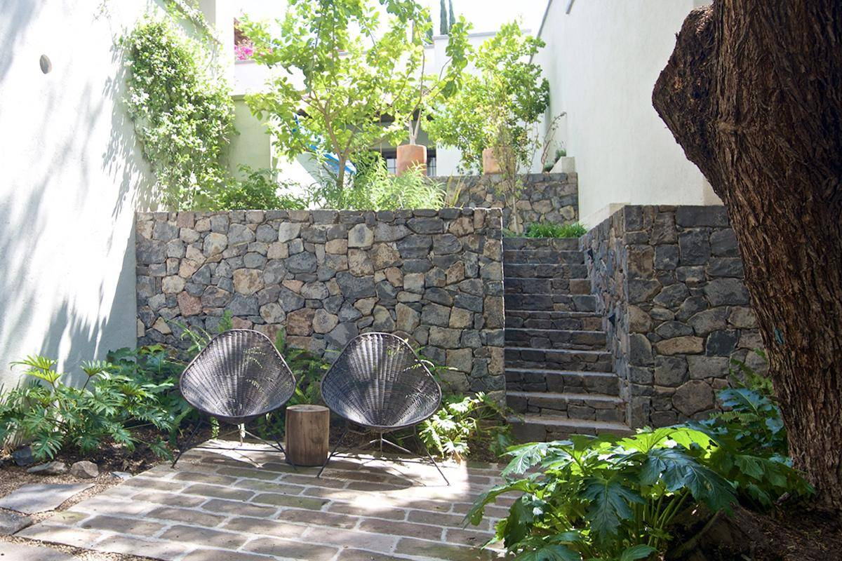 terrasse pierres maison Mexique