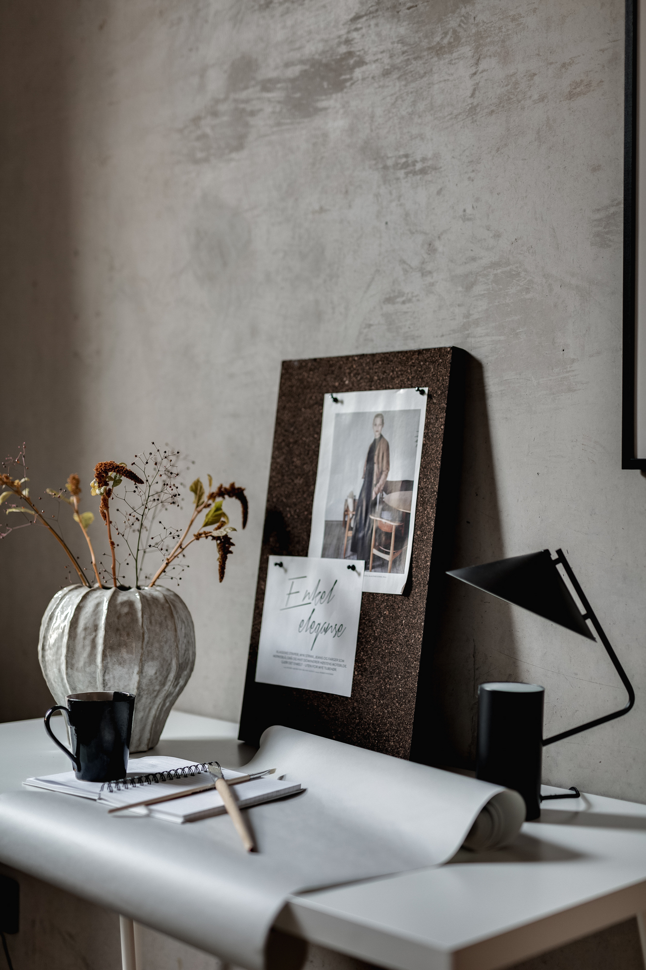 bureau décoration gris béton