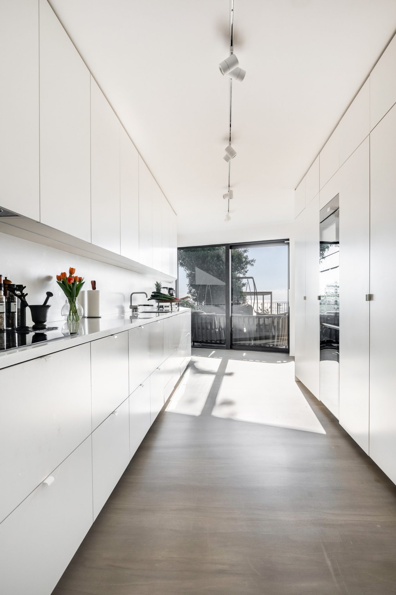 cuisine design blanche