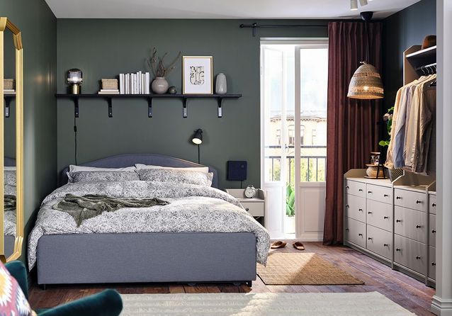 chambre avec dressing ouvert