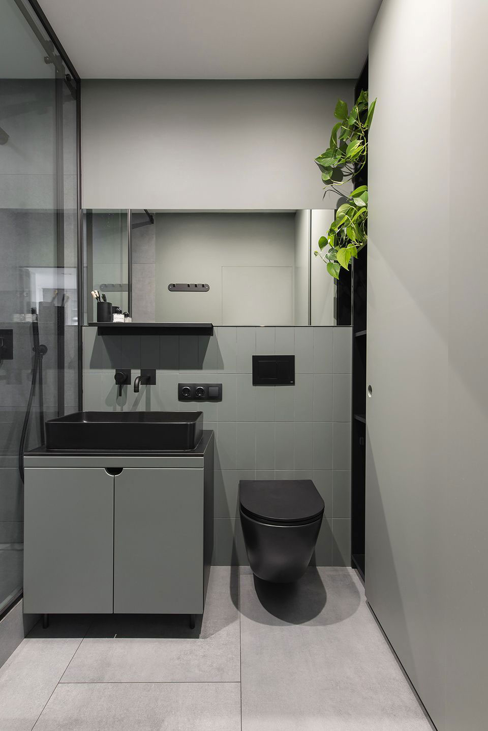 salle de bain noire et verte salle de bain noire et verte