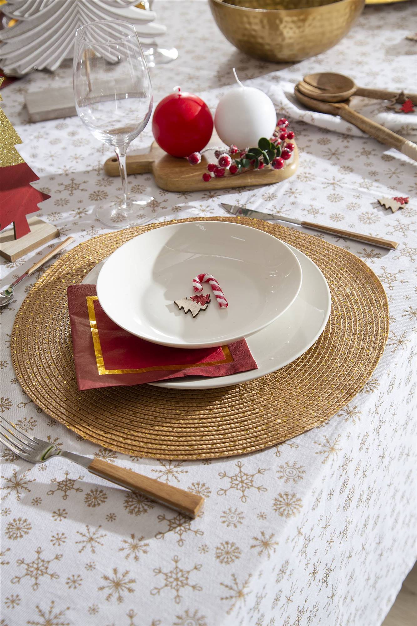 table blanche et rouge pour Noël
