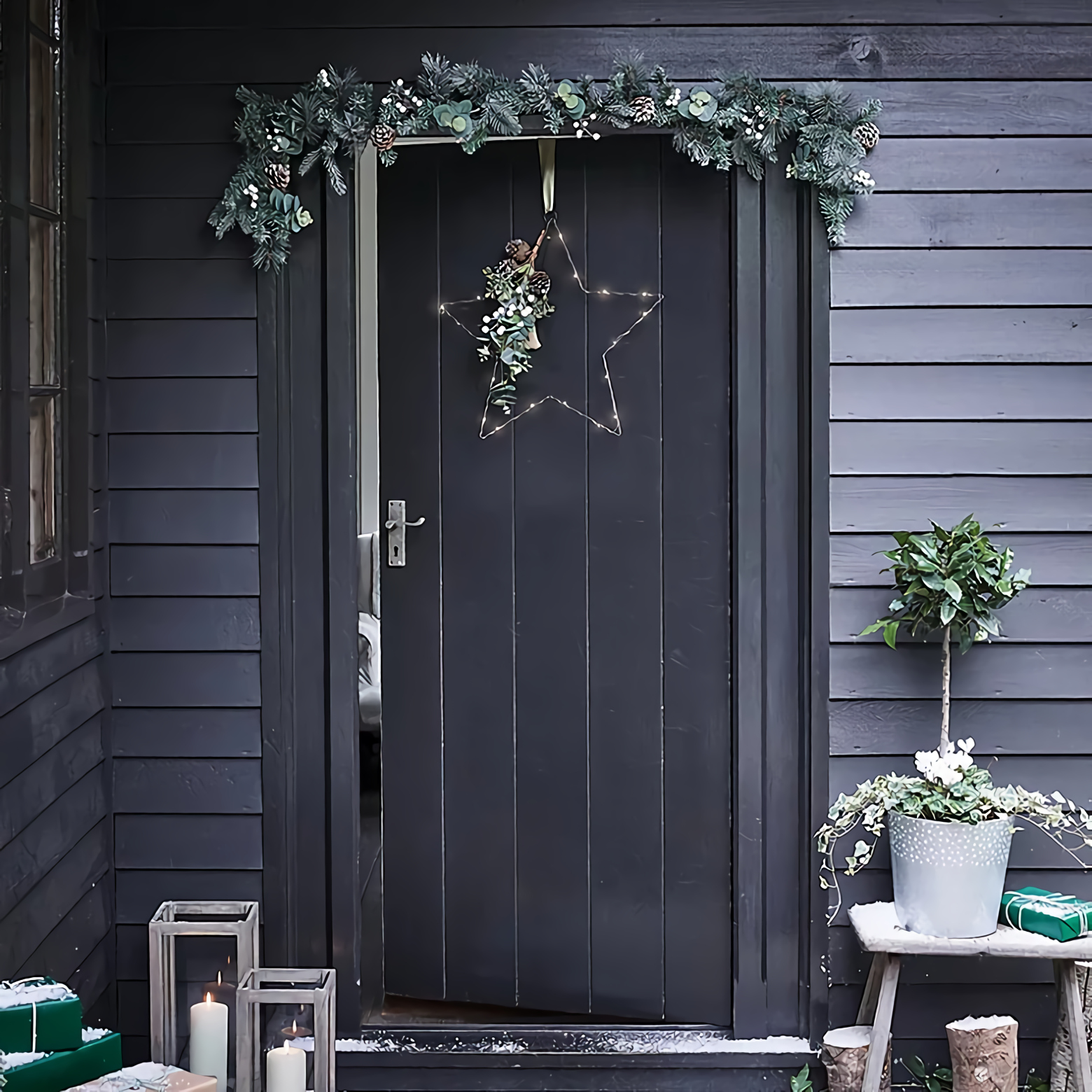 porte décorée avec étoile porte décorée avec étoile