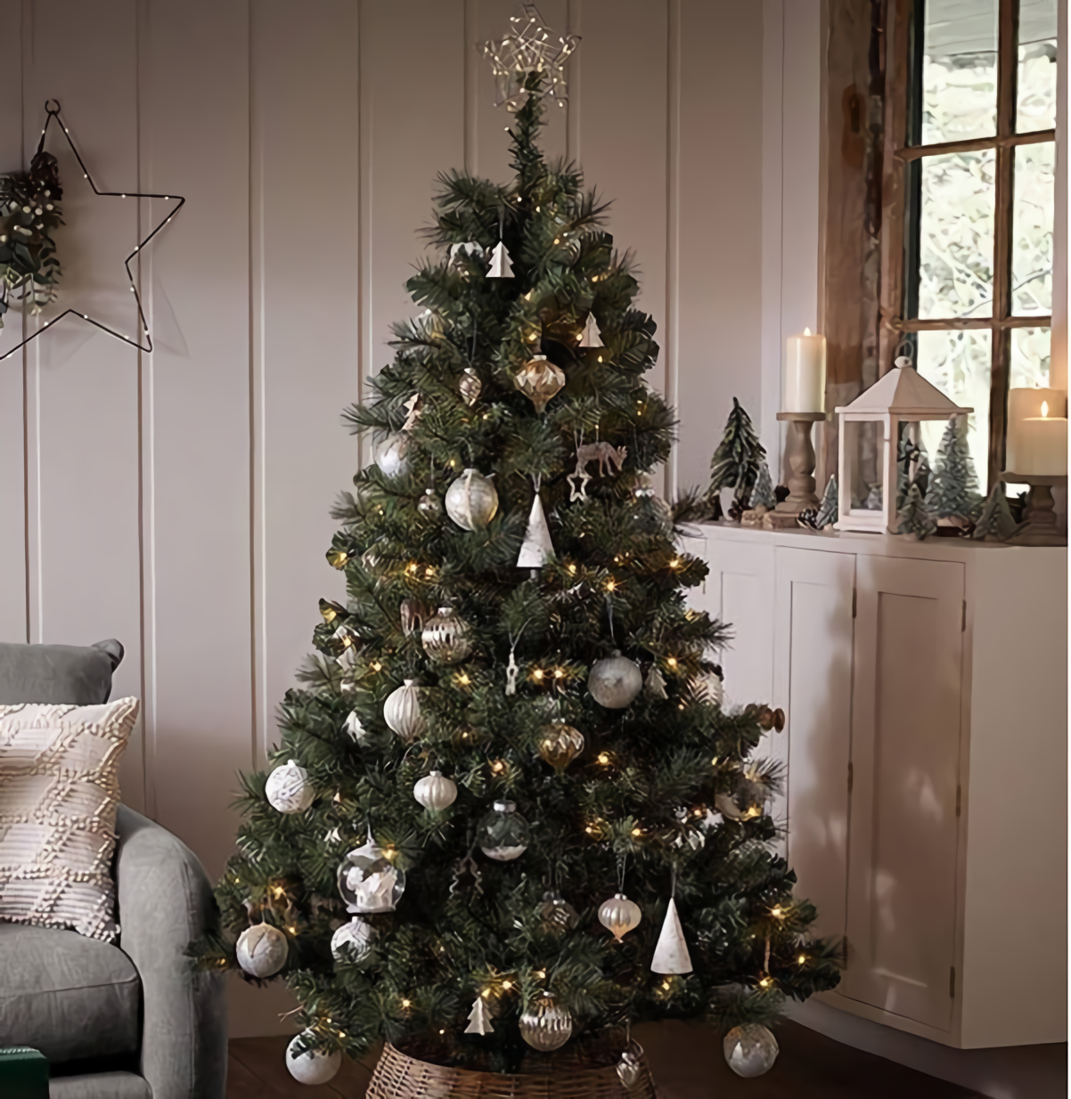 sapin décoration Noël classique sapin décoration Noël classique