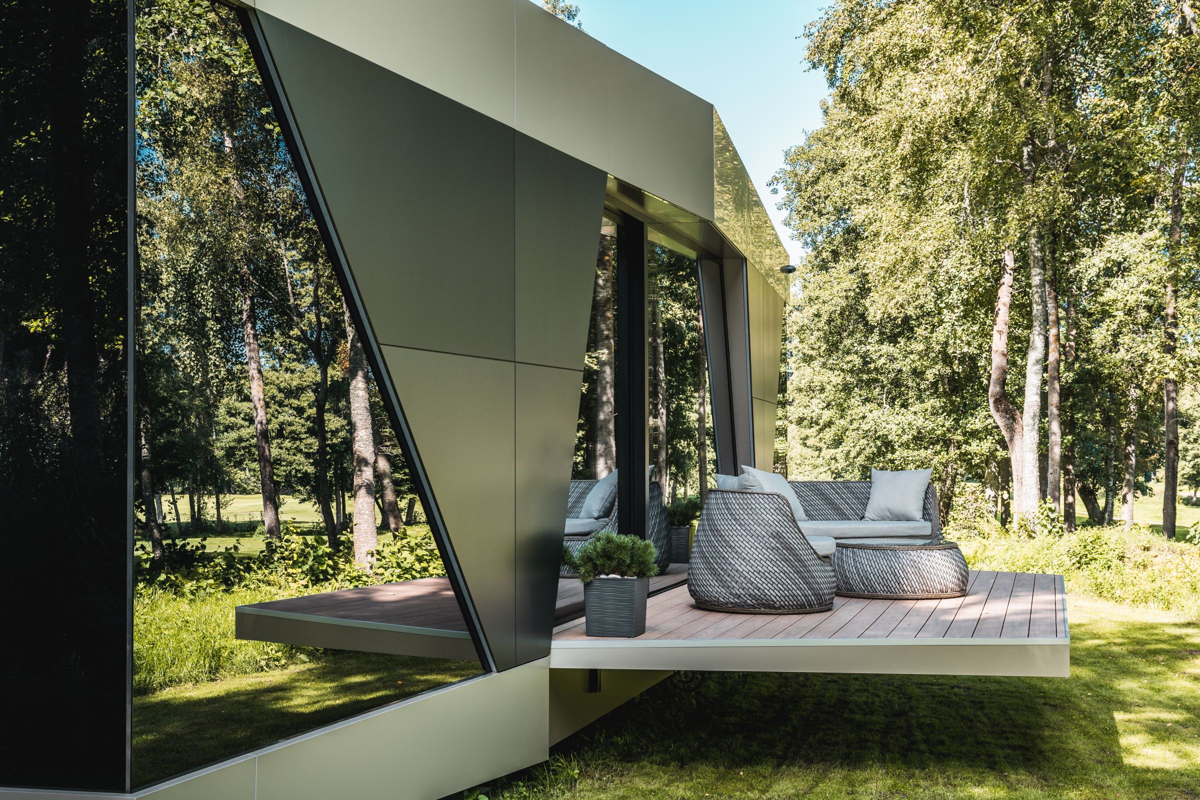 terrasse mini maison préfabriquée 