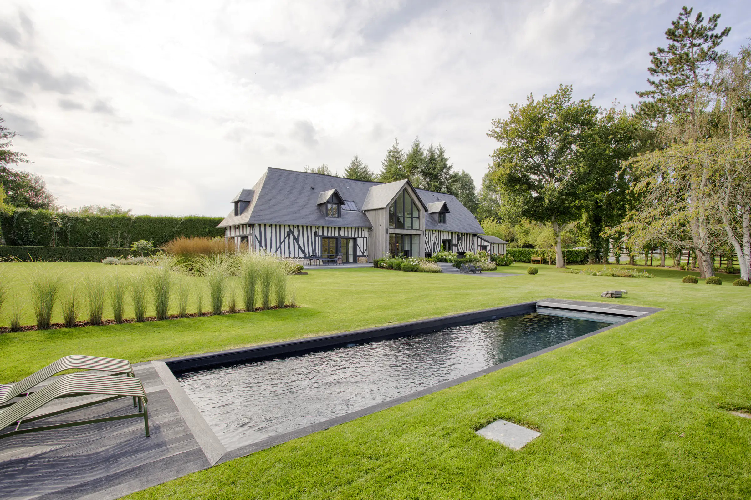 maison normande avec piscine