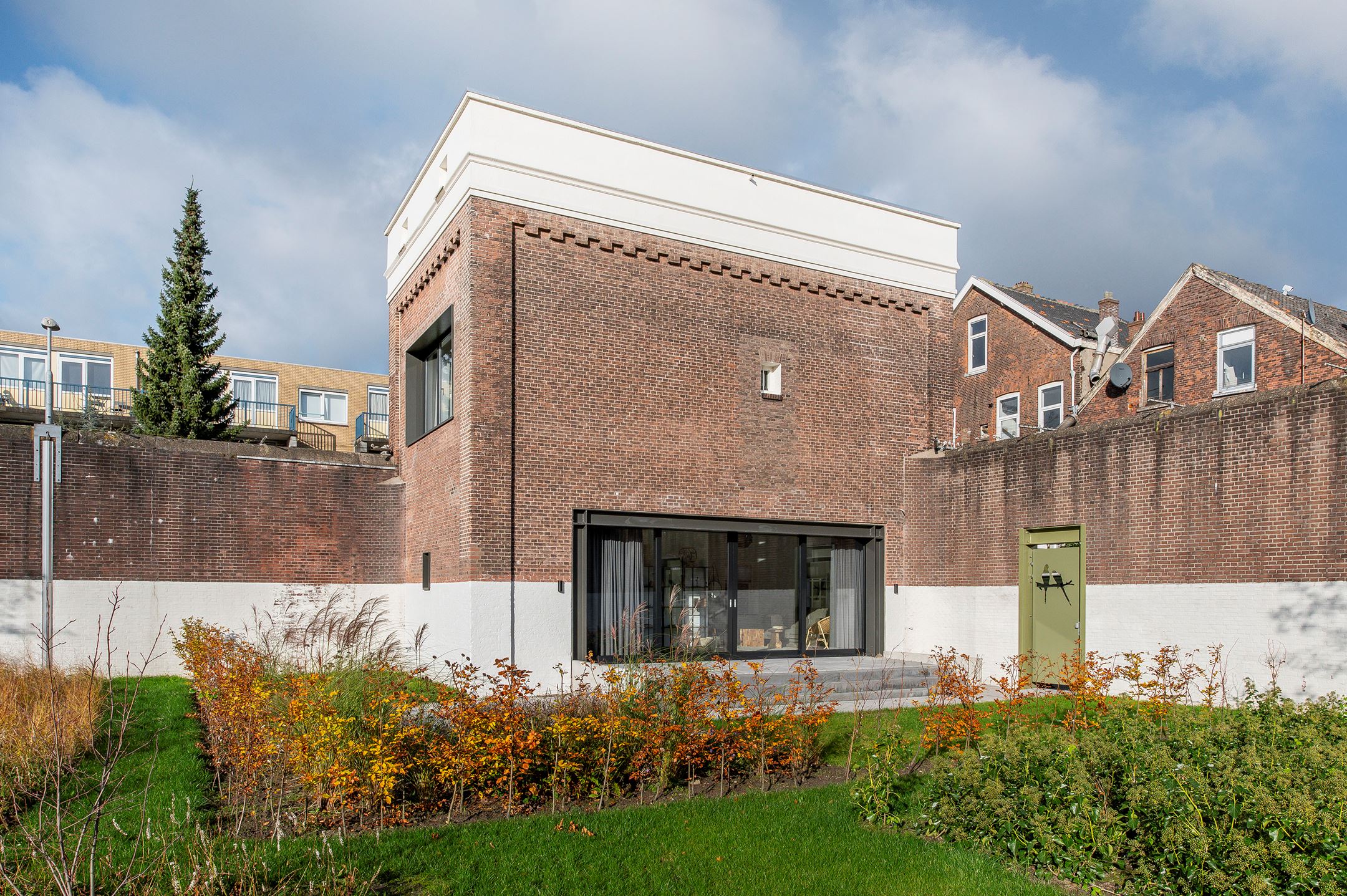 façade maison rénovée du 19e siècle façade maison rénovée du 19e siècle