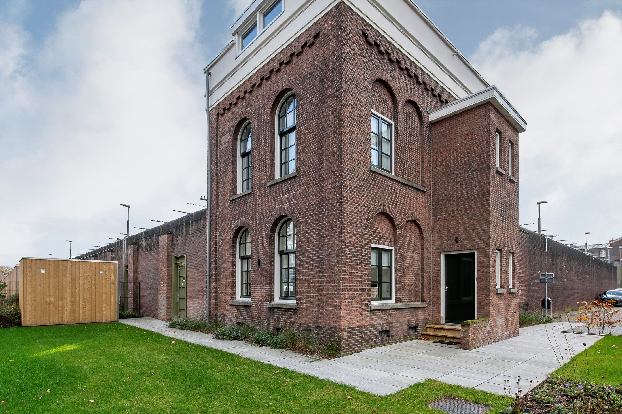 façade maison rénovée du 19e siècle façade maison rénovée du 19e siècle