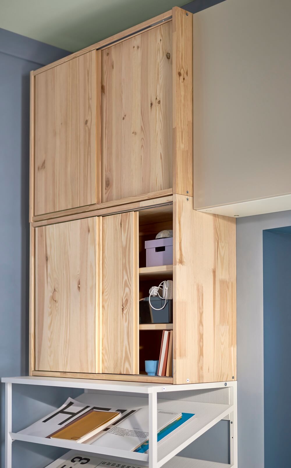 rangement en bois dans entrée