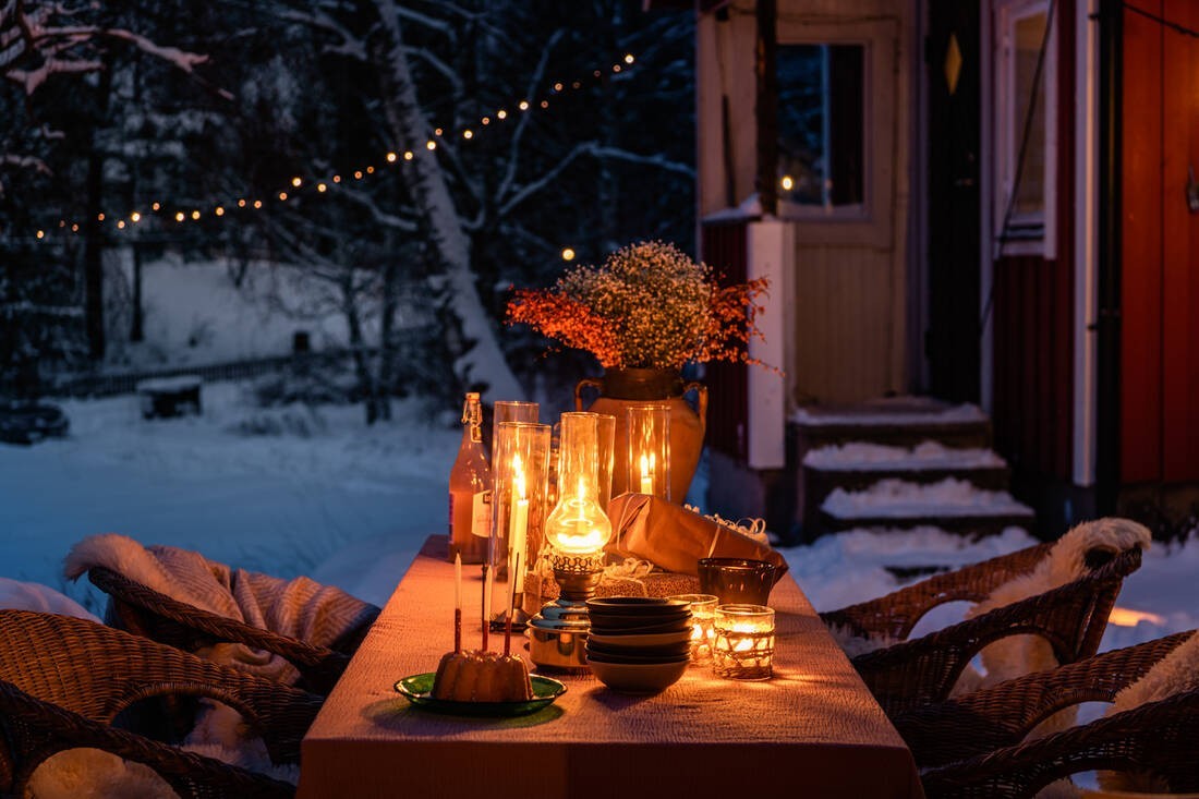 terrasse sous la neige avec table terrasse sous la neige avec table