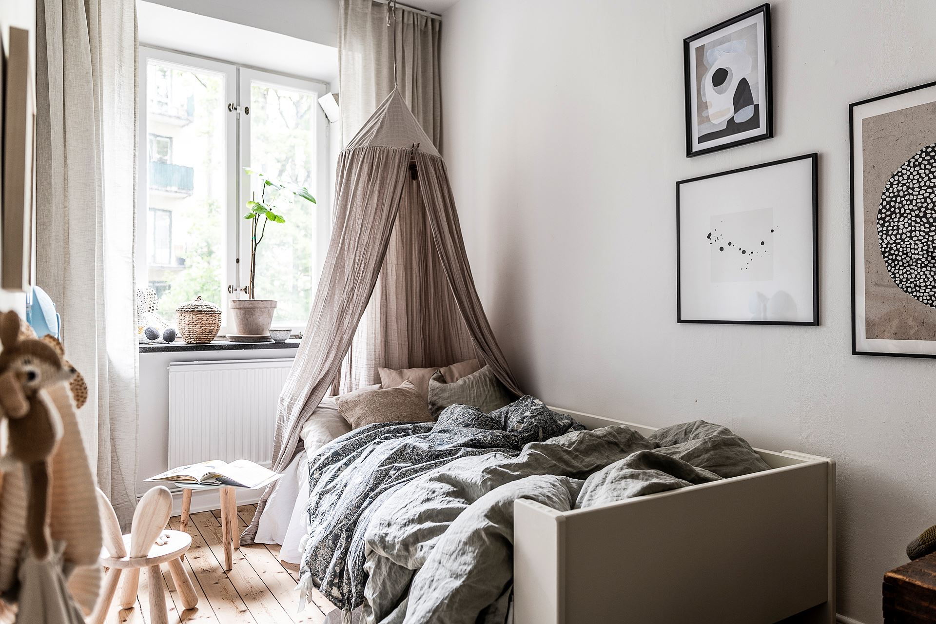 chambre enfant grise