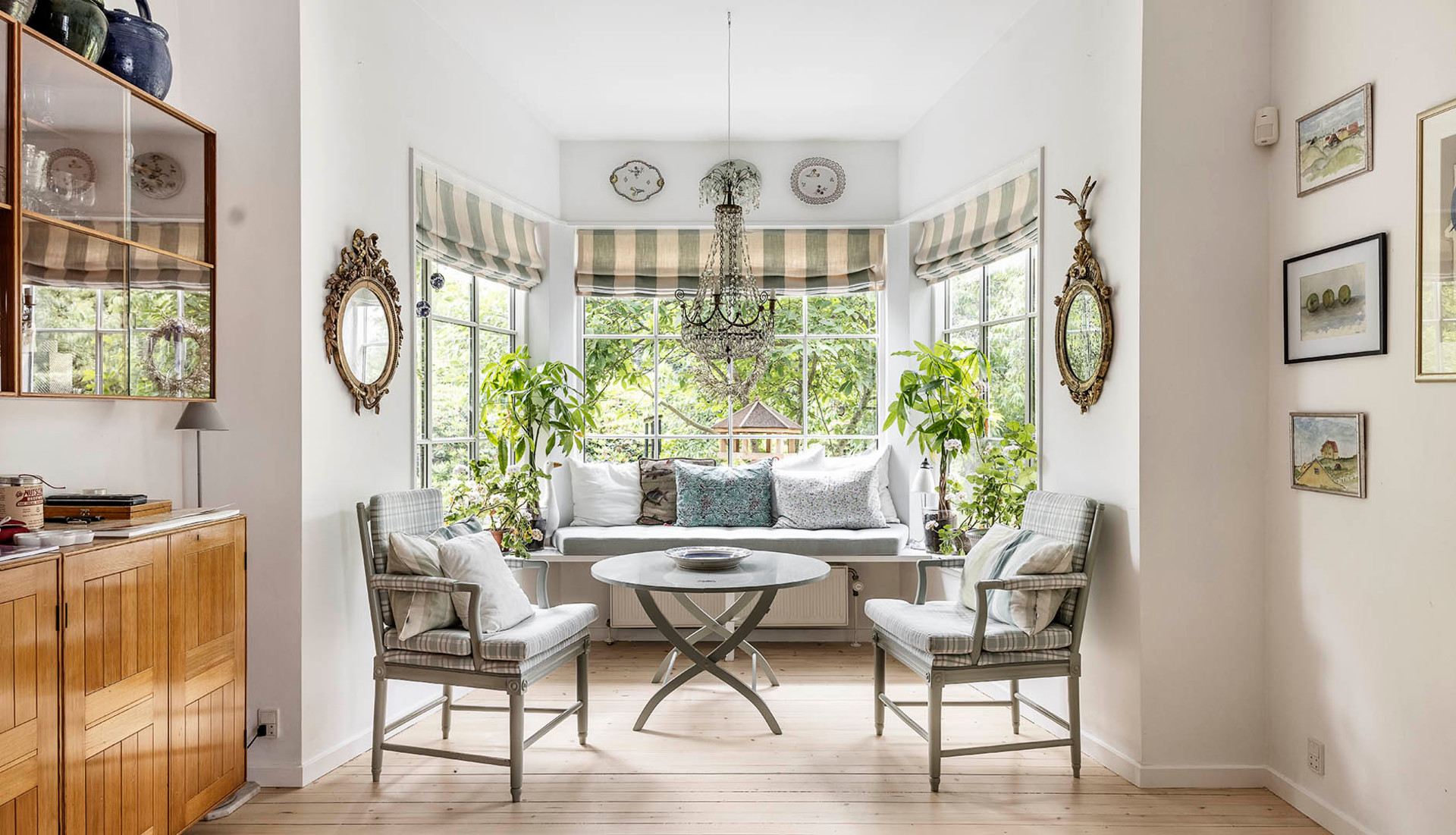 salon maison en bois