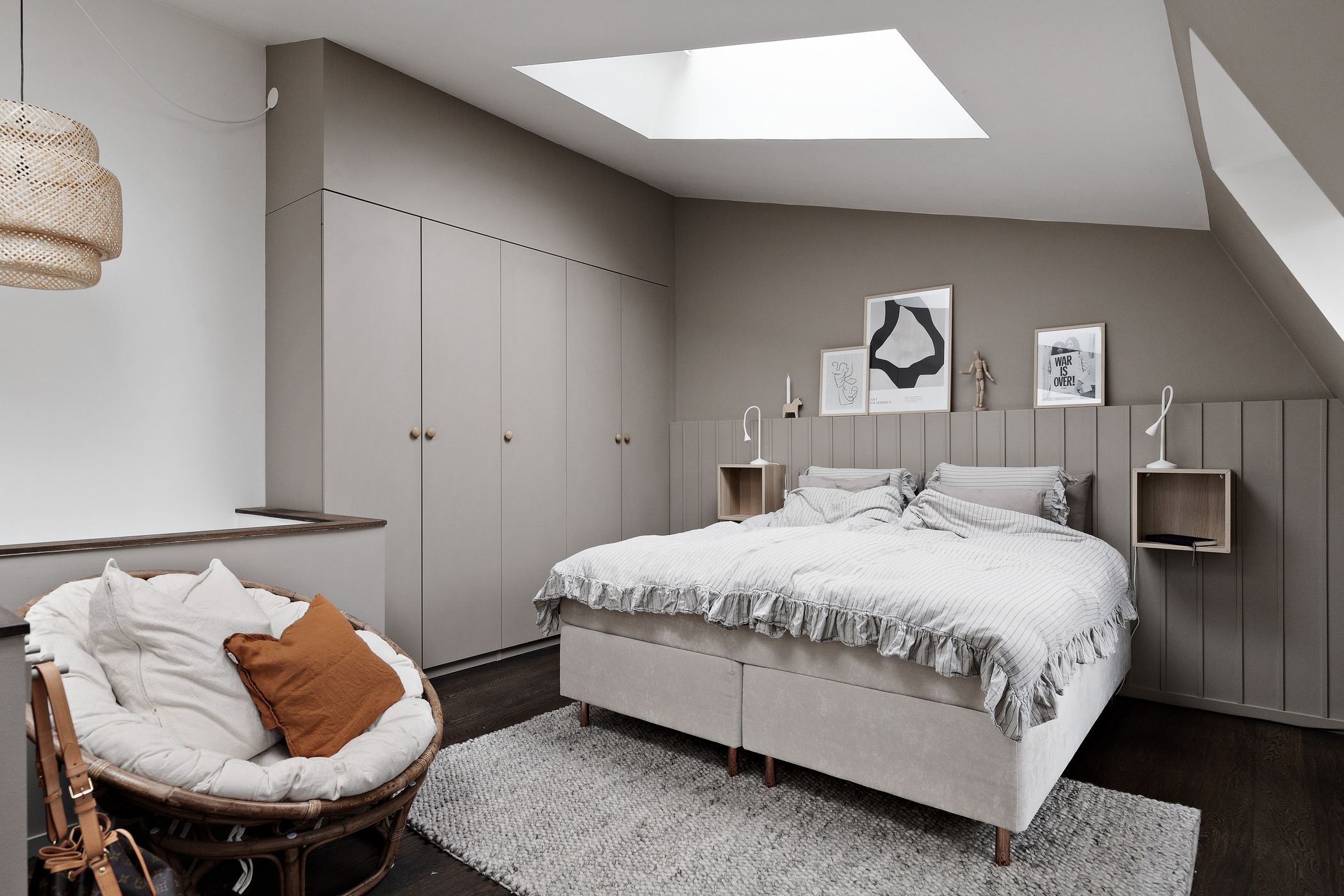 chambre sous combles avec placards chambre sous combles avec placards