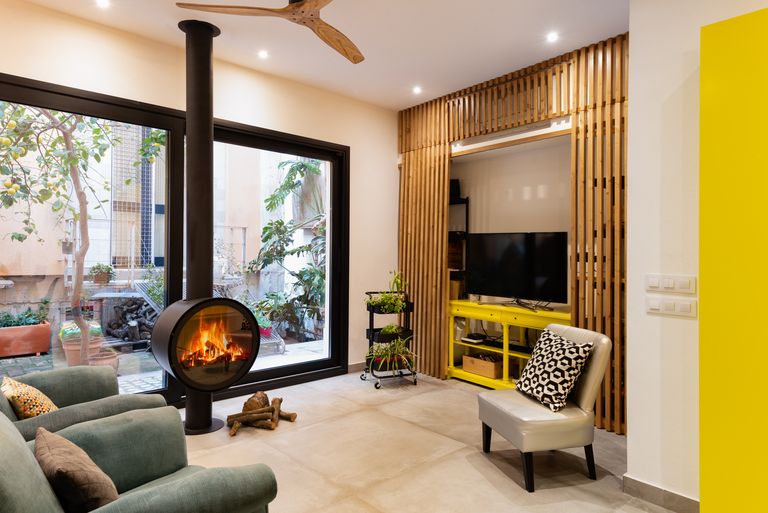 salon avec cheminée design