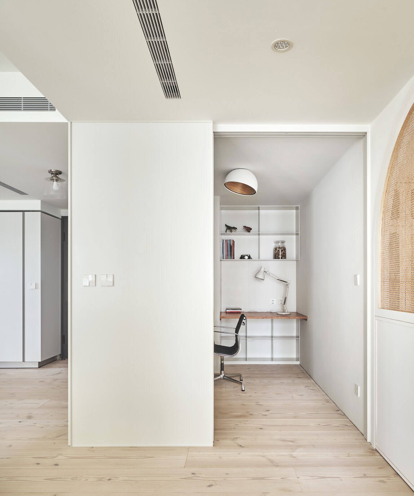 espace bureau dans salon