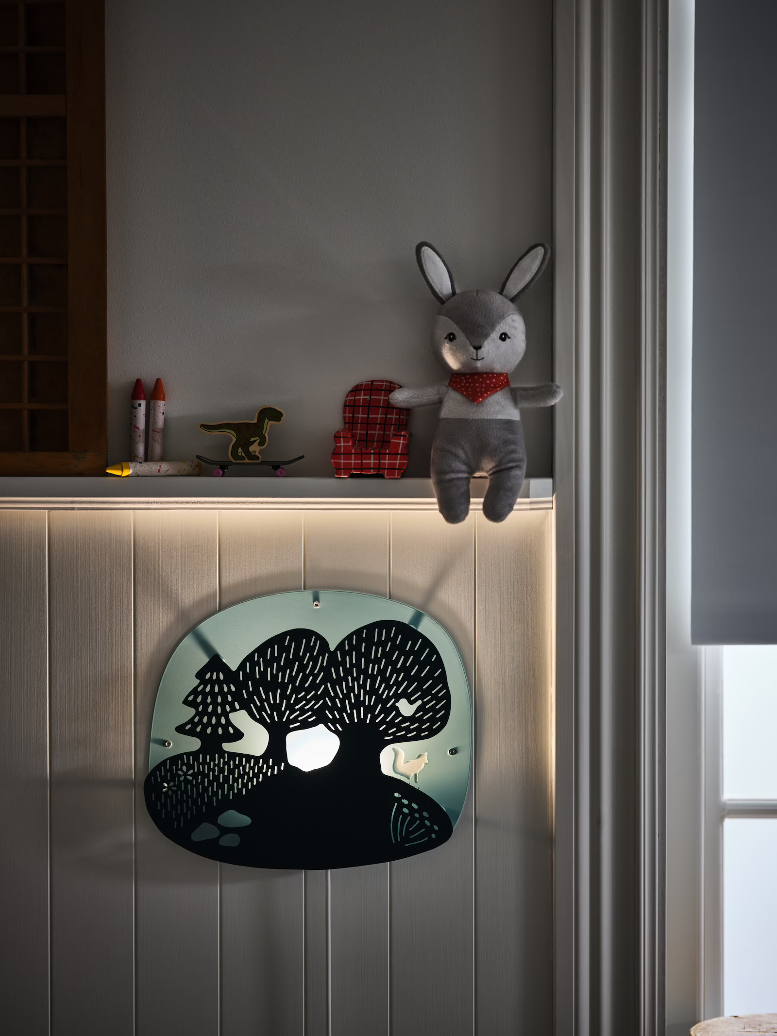 etagère chambre d'enfant