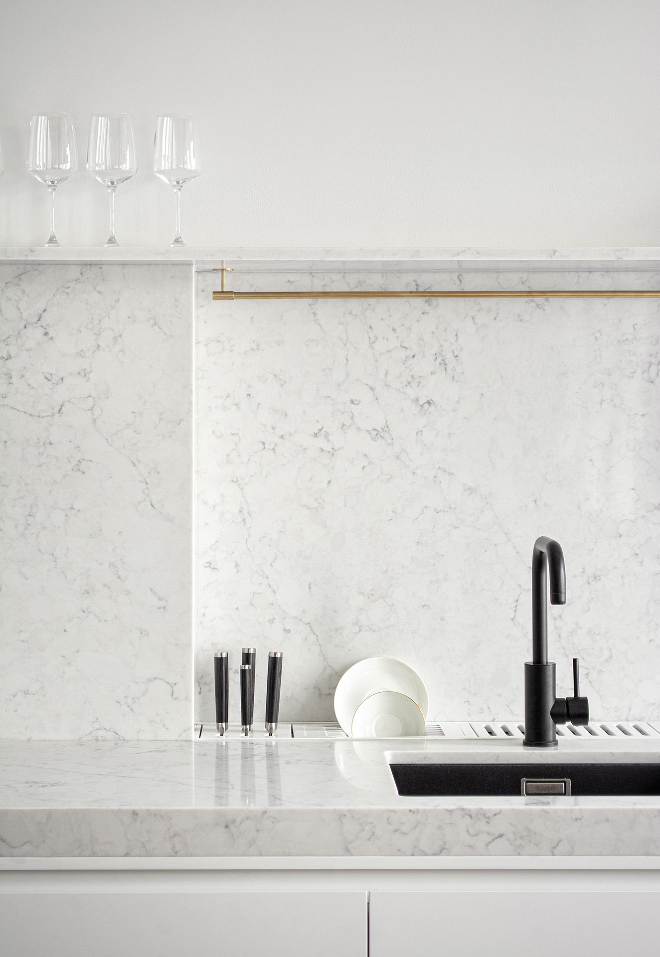 cuisine design blanche et marbre