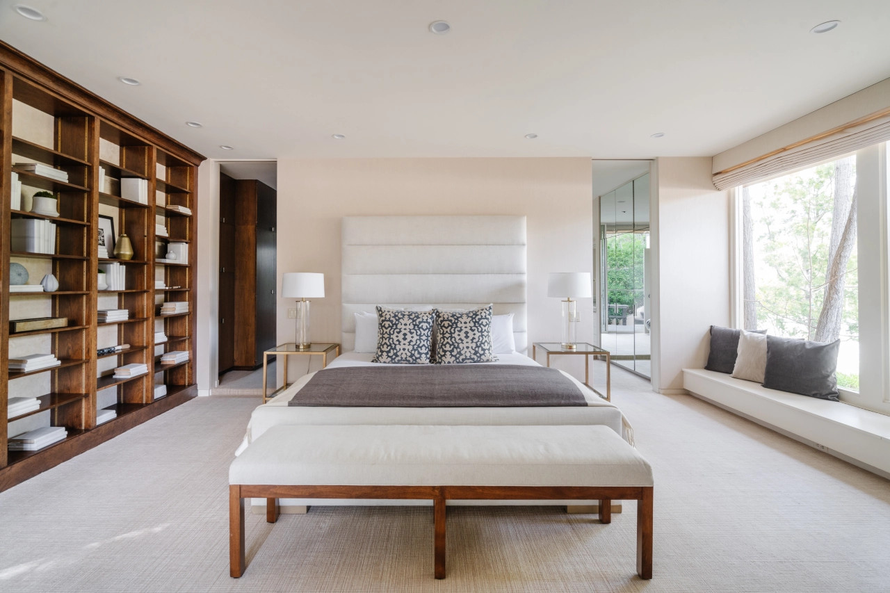 chambre avec bibliothèque