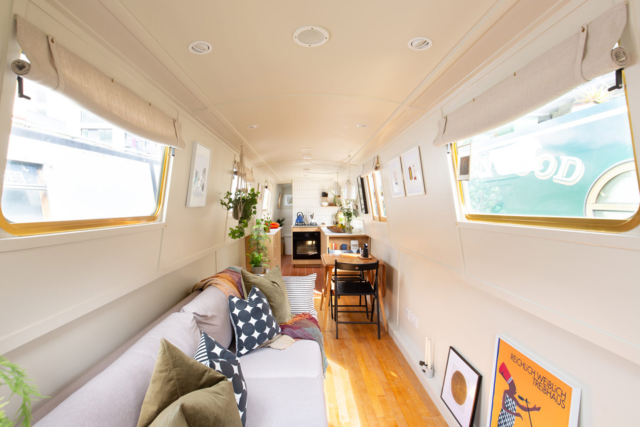 salon petite houseboat salon petite houseboat