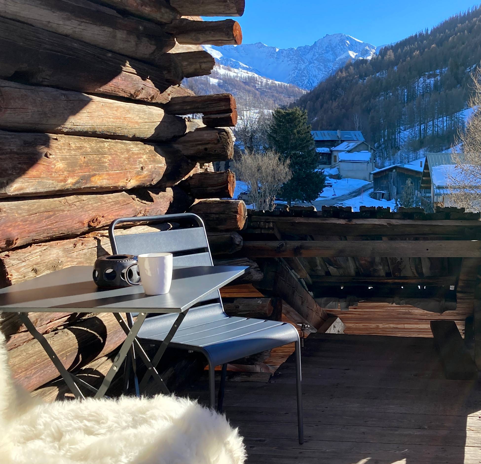 terrasse chalet vue montagne