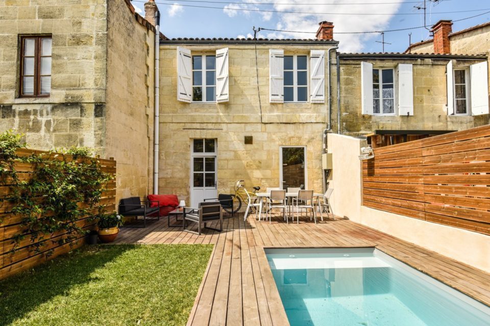 façade maison en pierres à Bordeaux