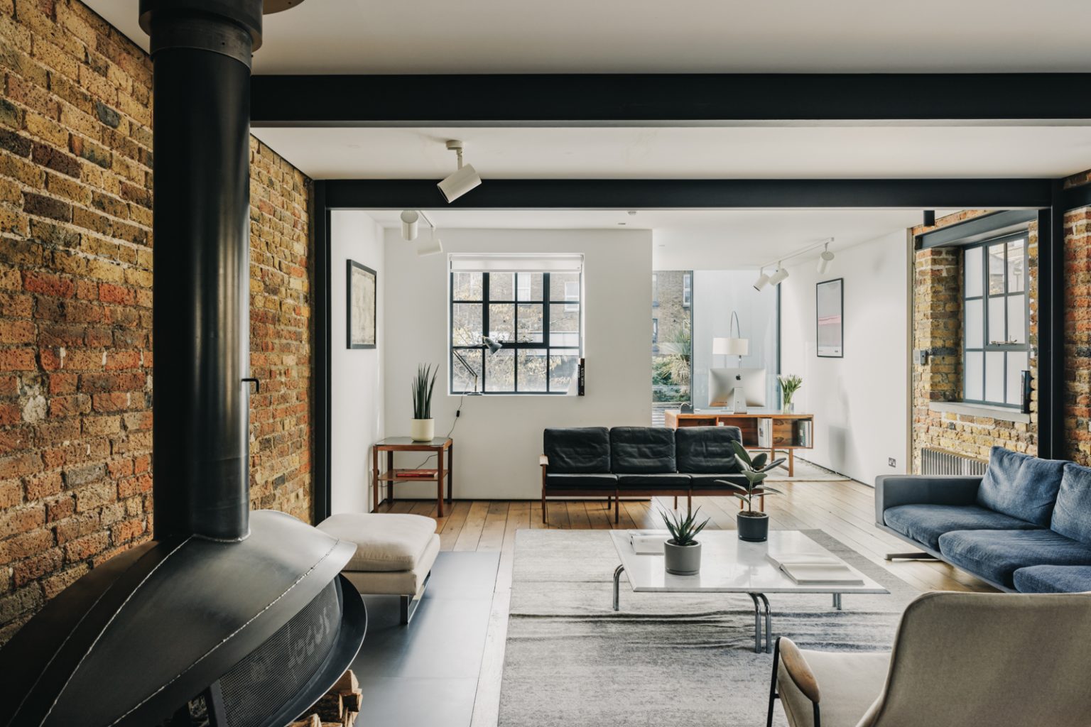 salon avec cheminée Focus
