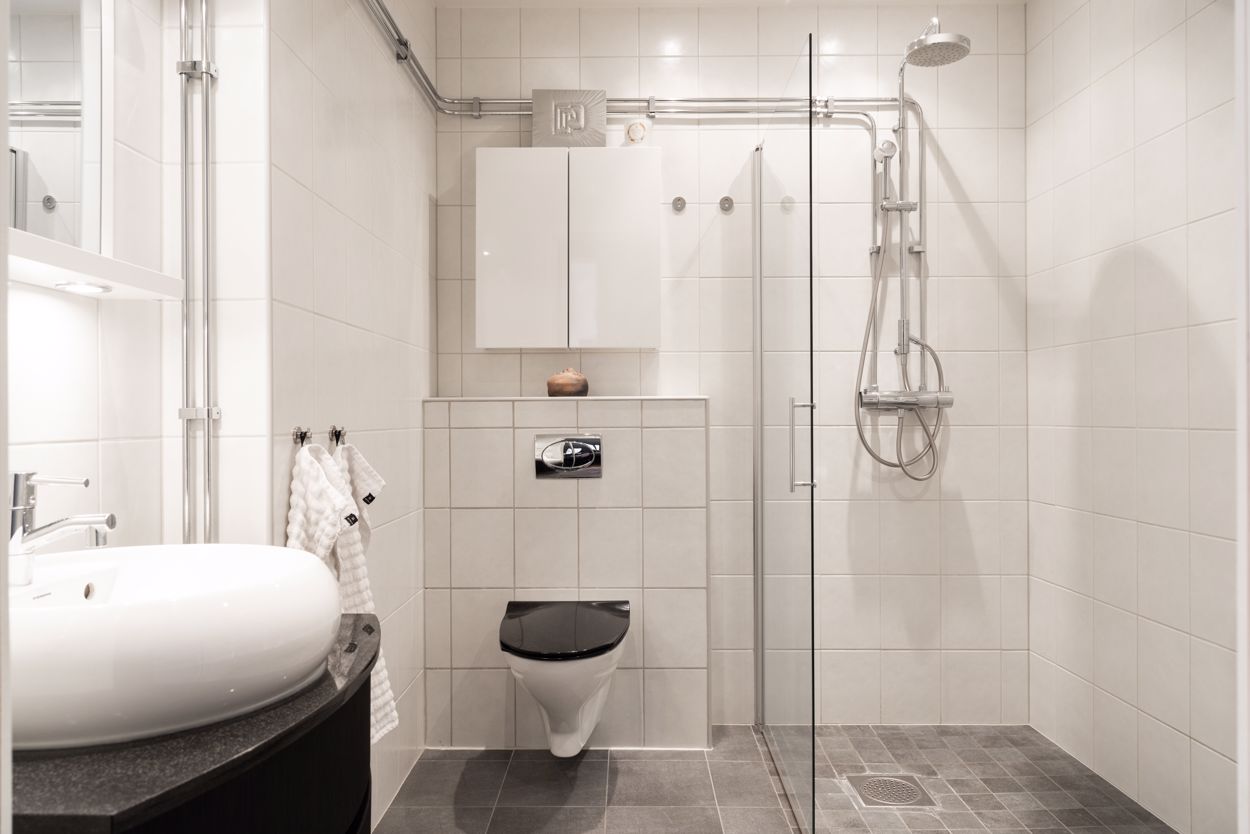 salle de bain blanche