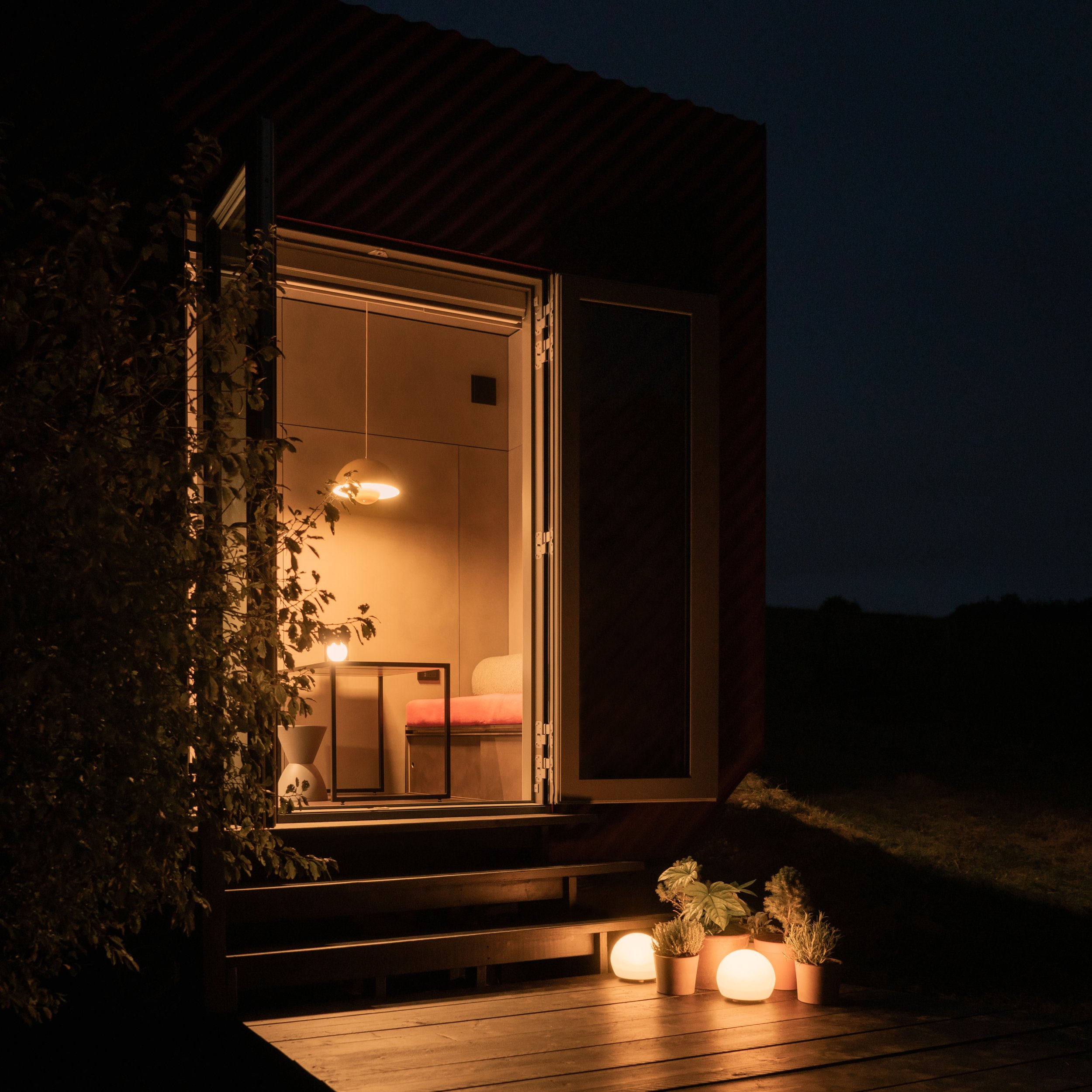 façade vue nuit mini maison design