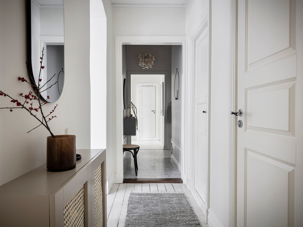 entrée avec parquet blanc entrée avec parquet blanc