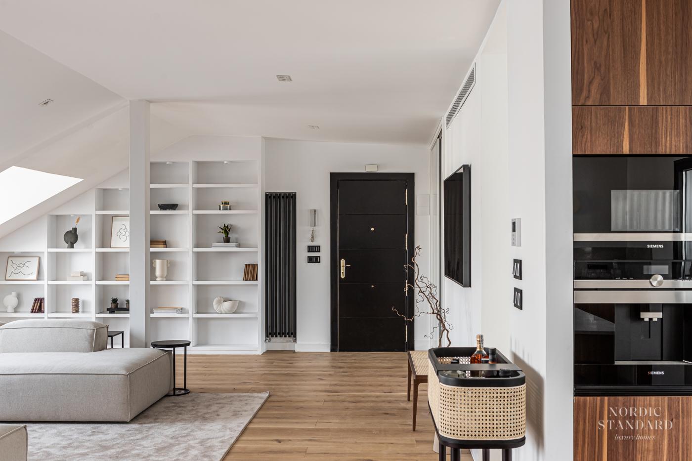 salon appartement sous les toits décoration design