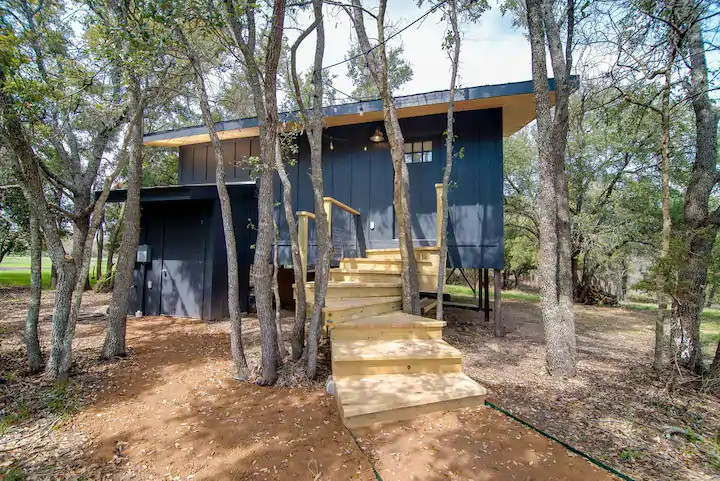 petite maison en bois