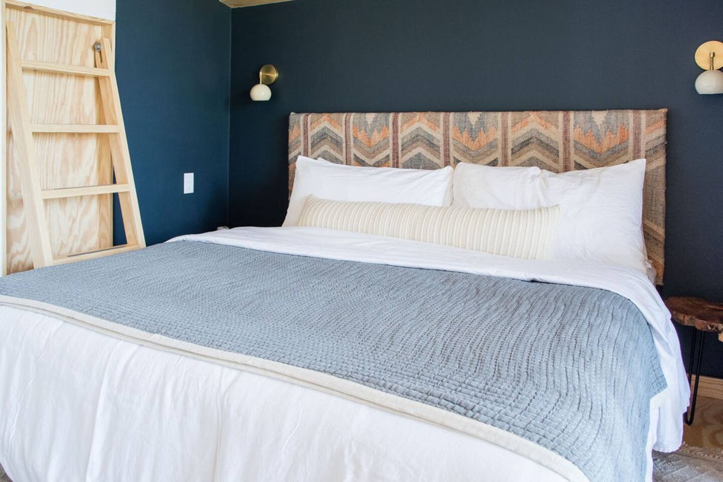 chambre mur bleu