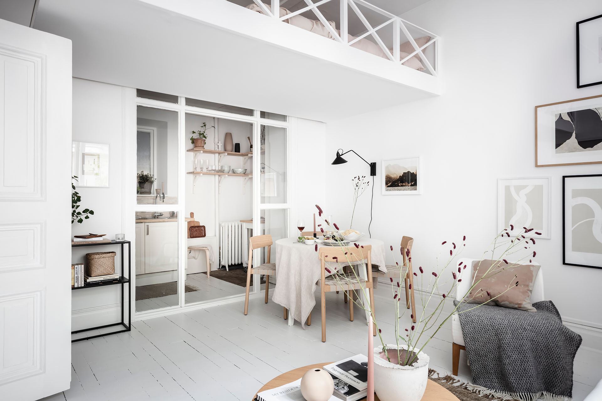 salon studio de 38m2 avec mezzanine