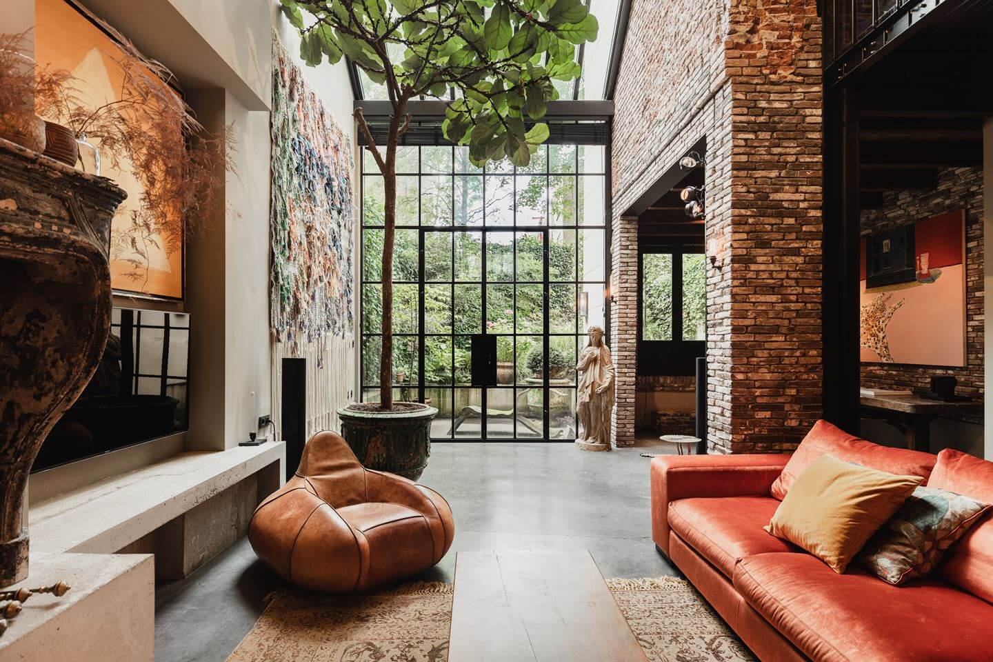 salon avec verrière maison rénovée