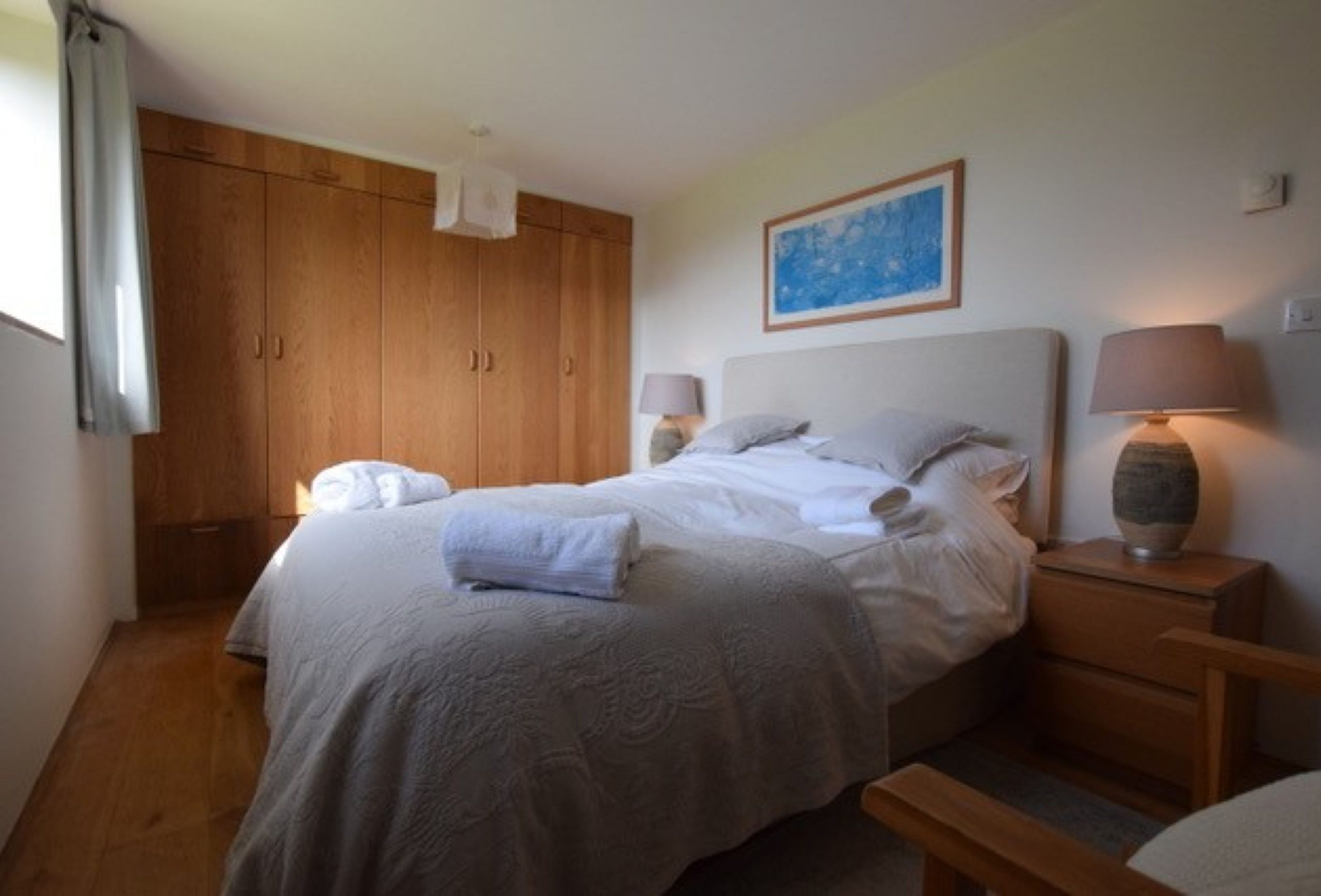 chambre avec placards bois