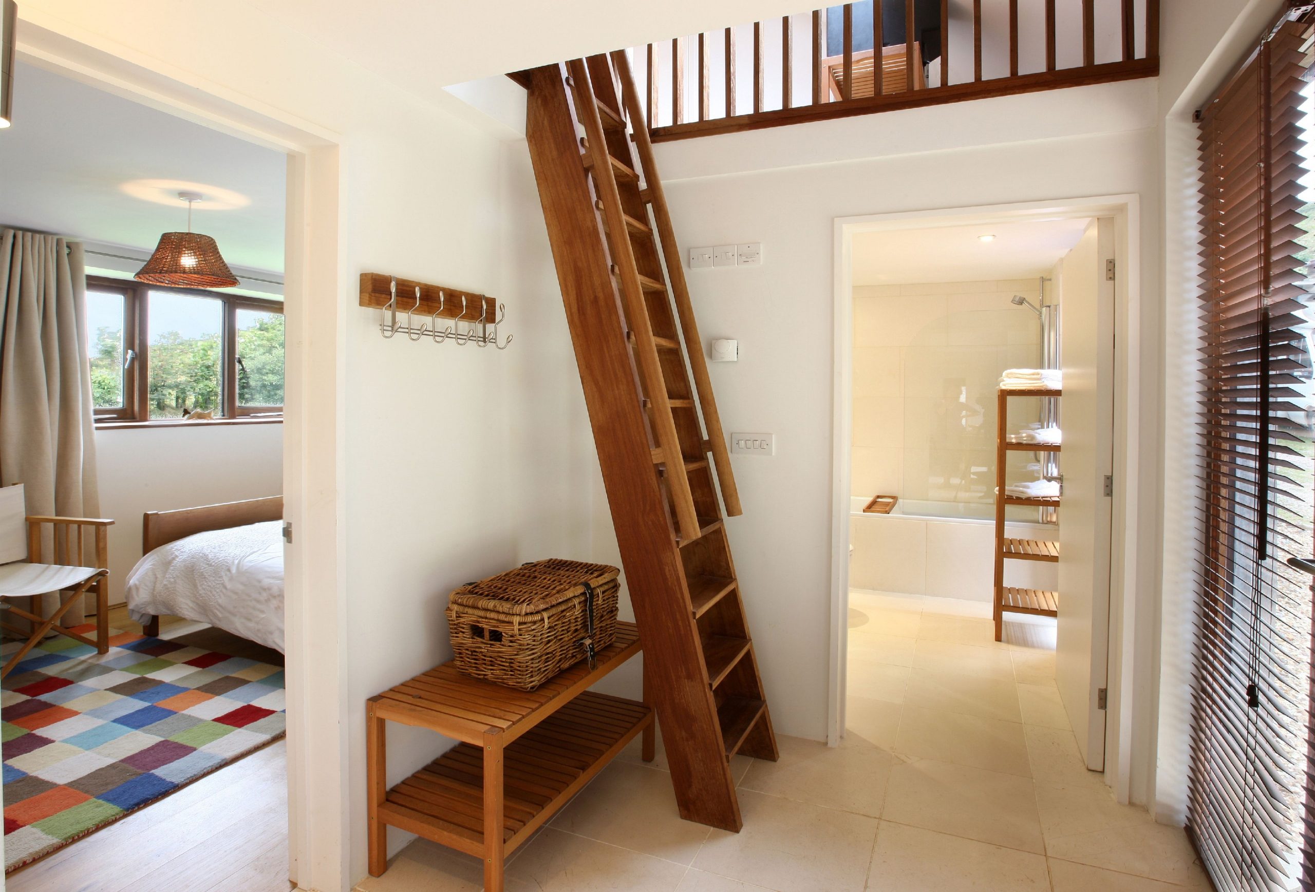 accès mezzanine 
