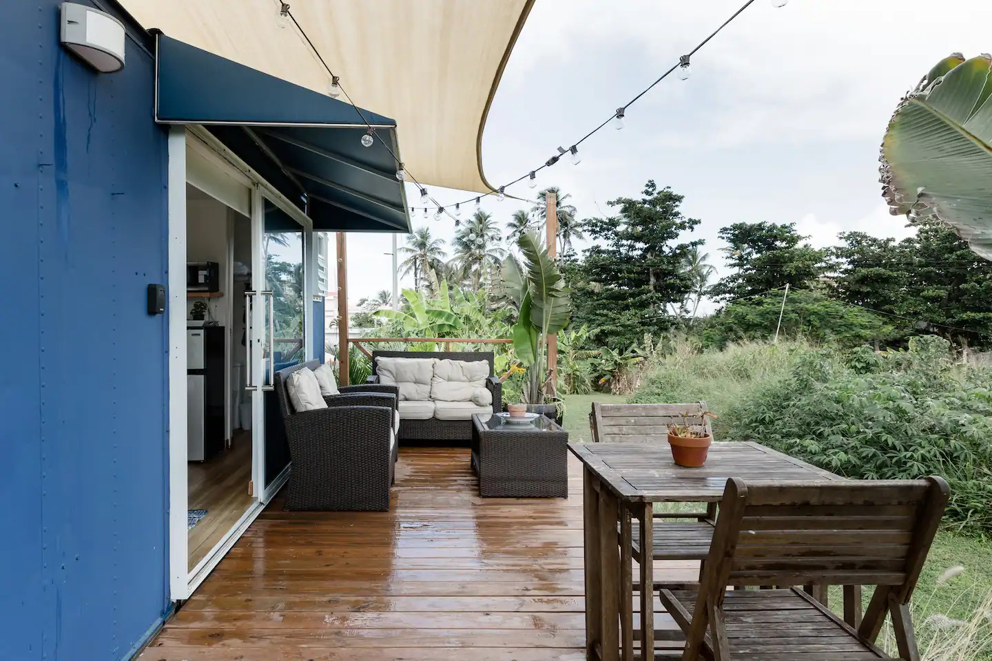 terrasse bois mini maison container