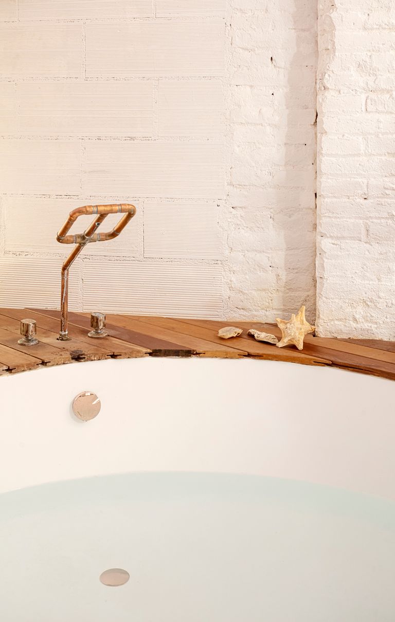 jacuzzi intégré au sol