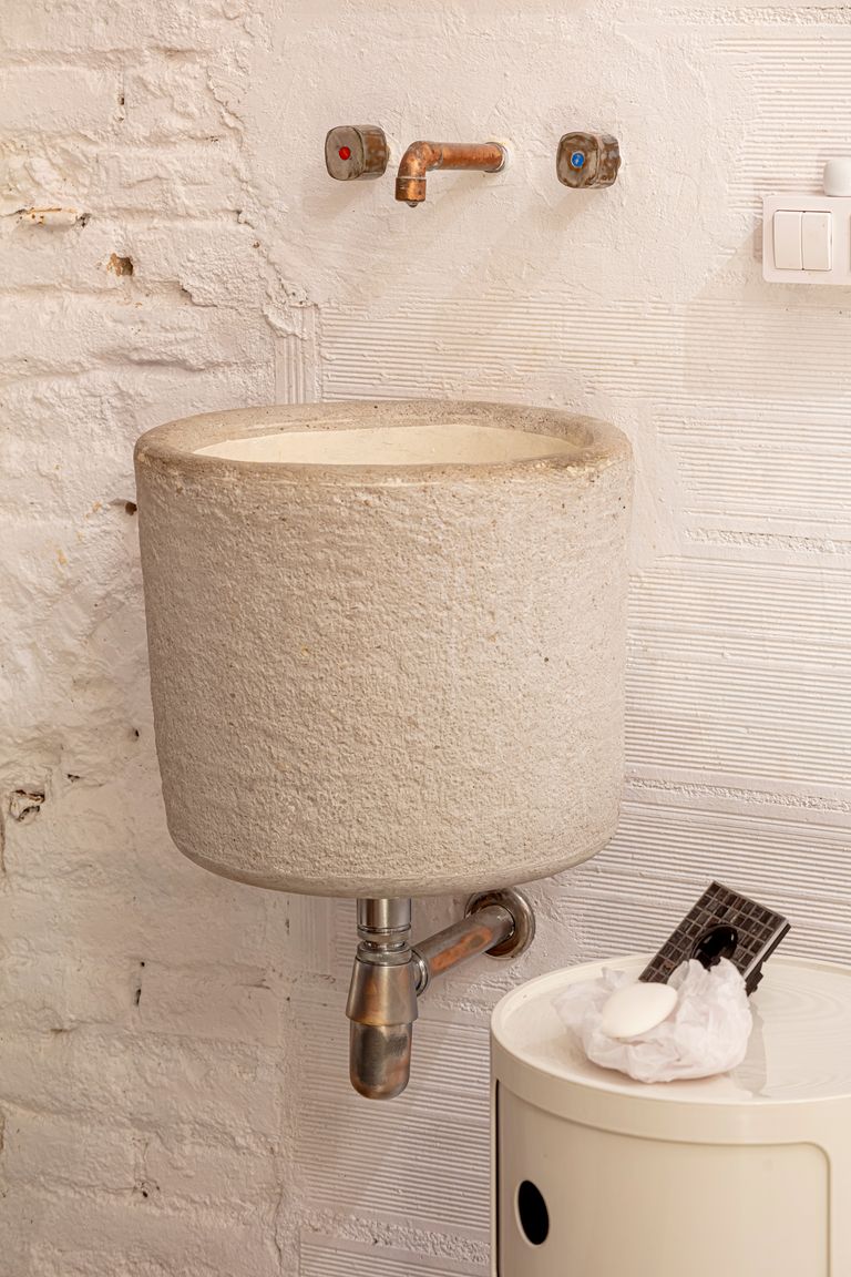 lavabo en pierre industriel