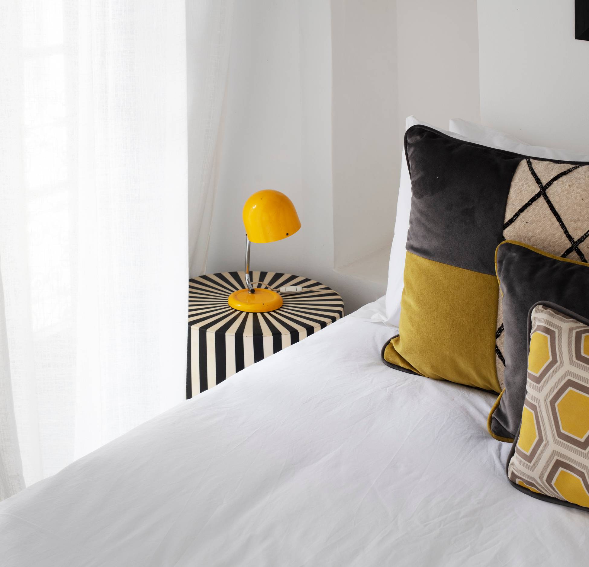 chambre noire et jaune chambre noire et jaune