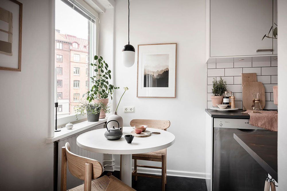 cuisine studio avec coin repas
