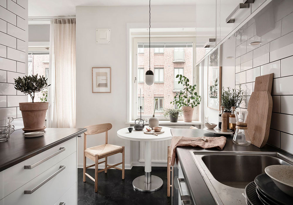 cuisine studio avec coin repas