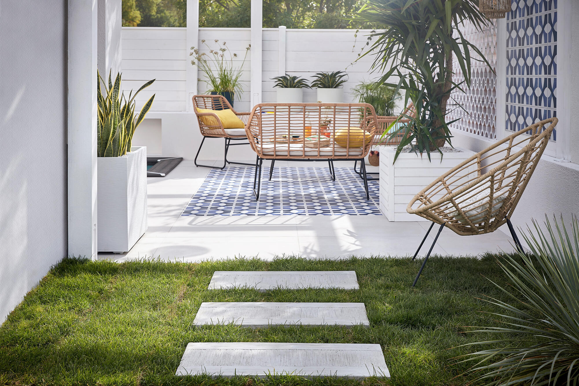 petit jardin avec terrasse