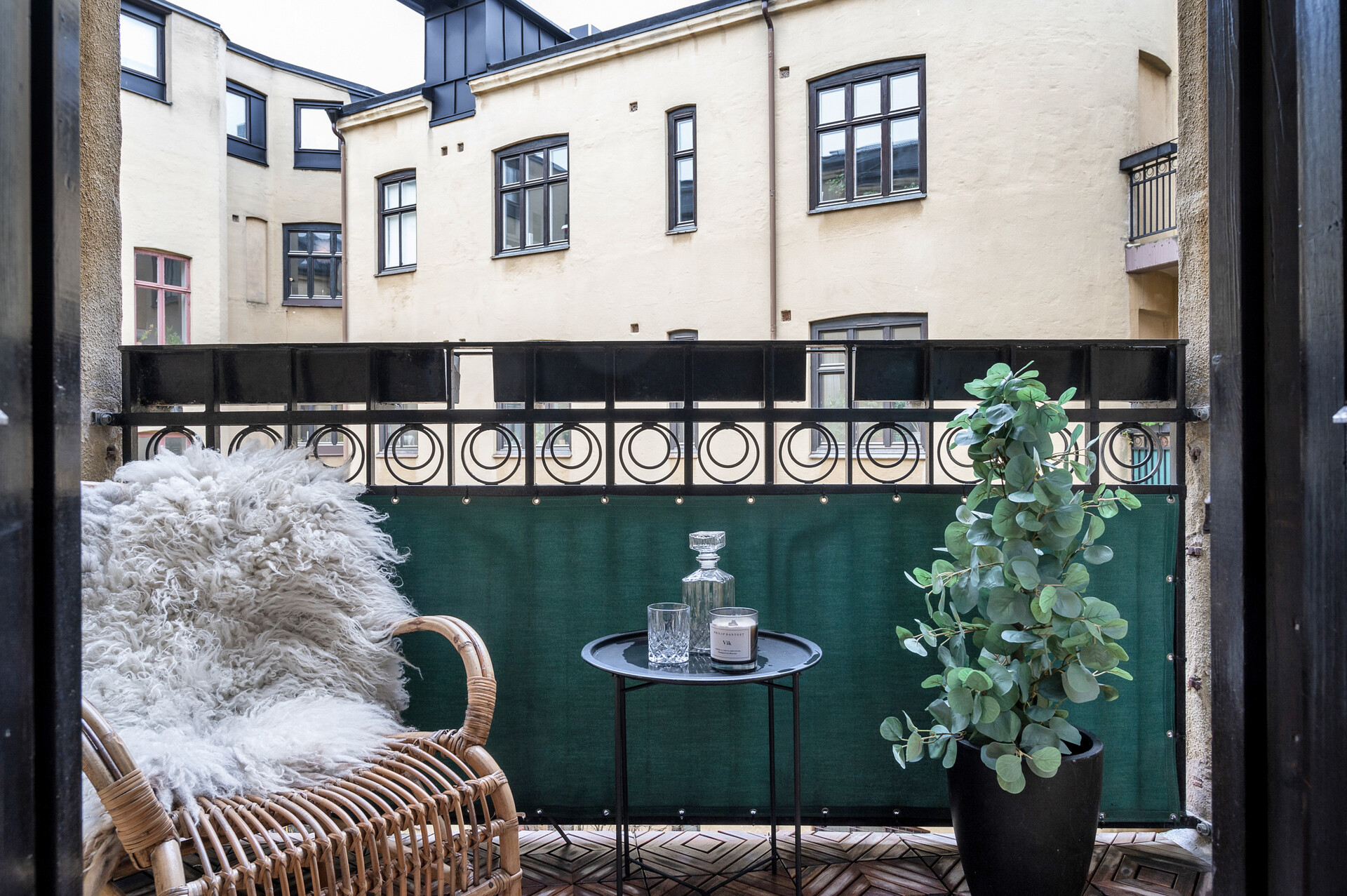 balcon sur cour
