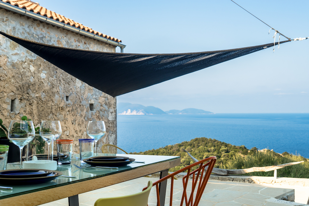 terrasse maison en pierres