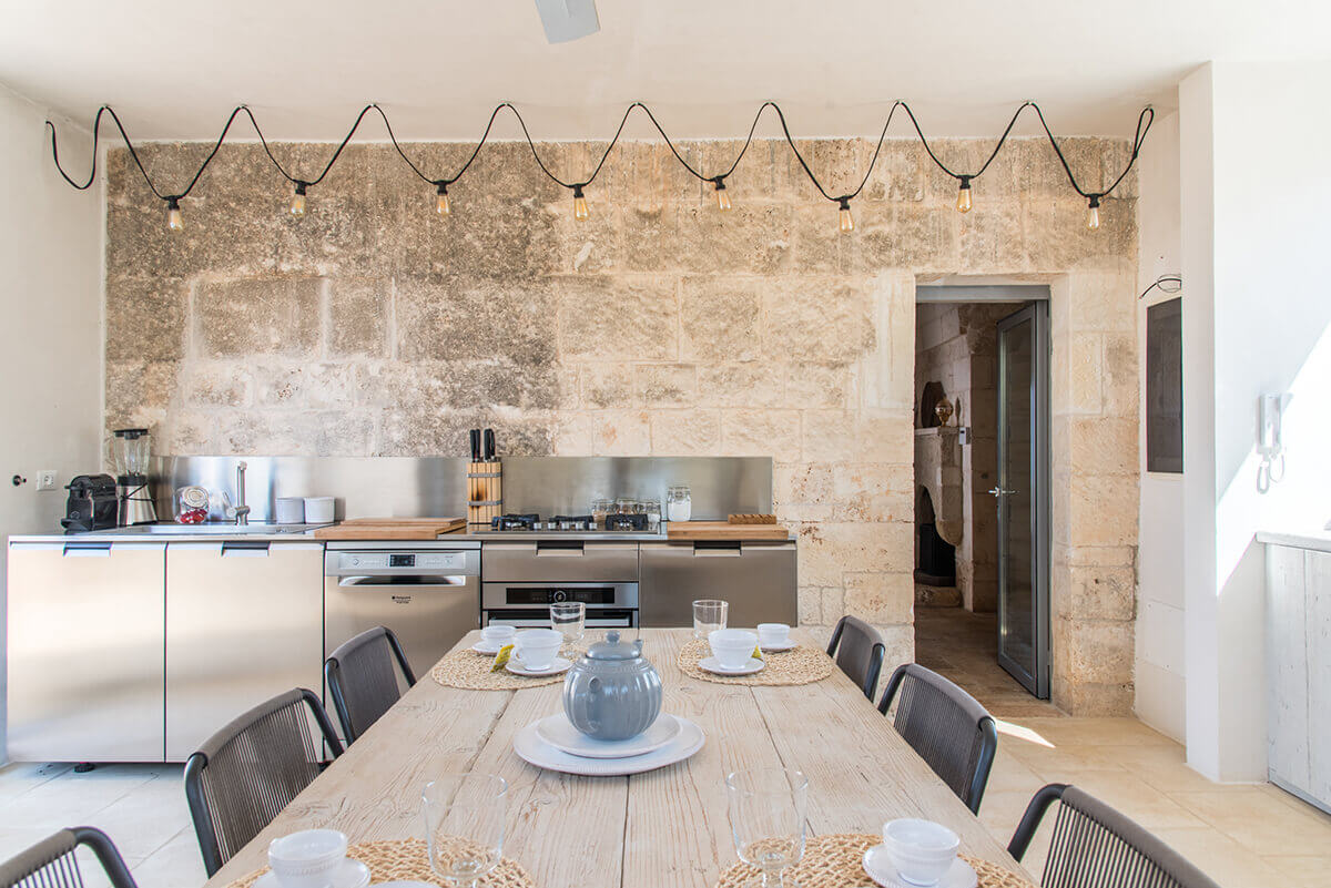 cuisine design avec mur de pierres maison contemporaine cuisine design avec mur de pierres maison contemporaine