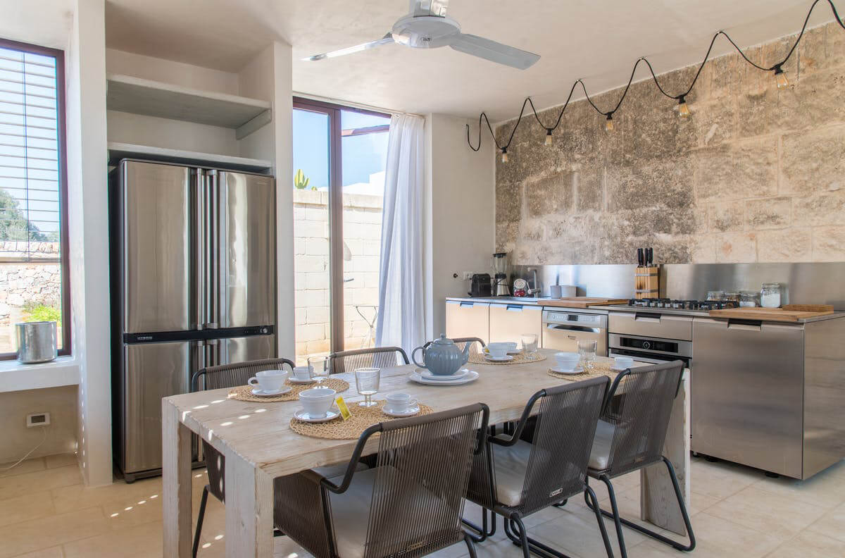 cuisine design avec mur de pierres maison contemporaine cuisine design avec mur de pierres maison contemporaine