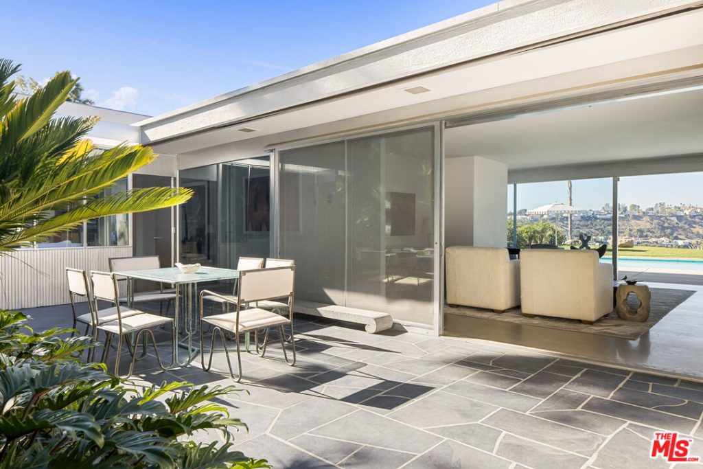 terrasse en pierre grise
