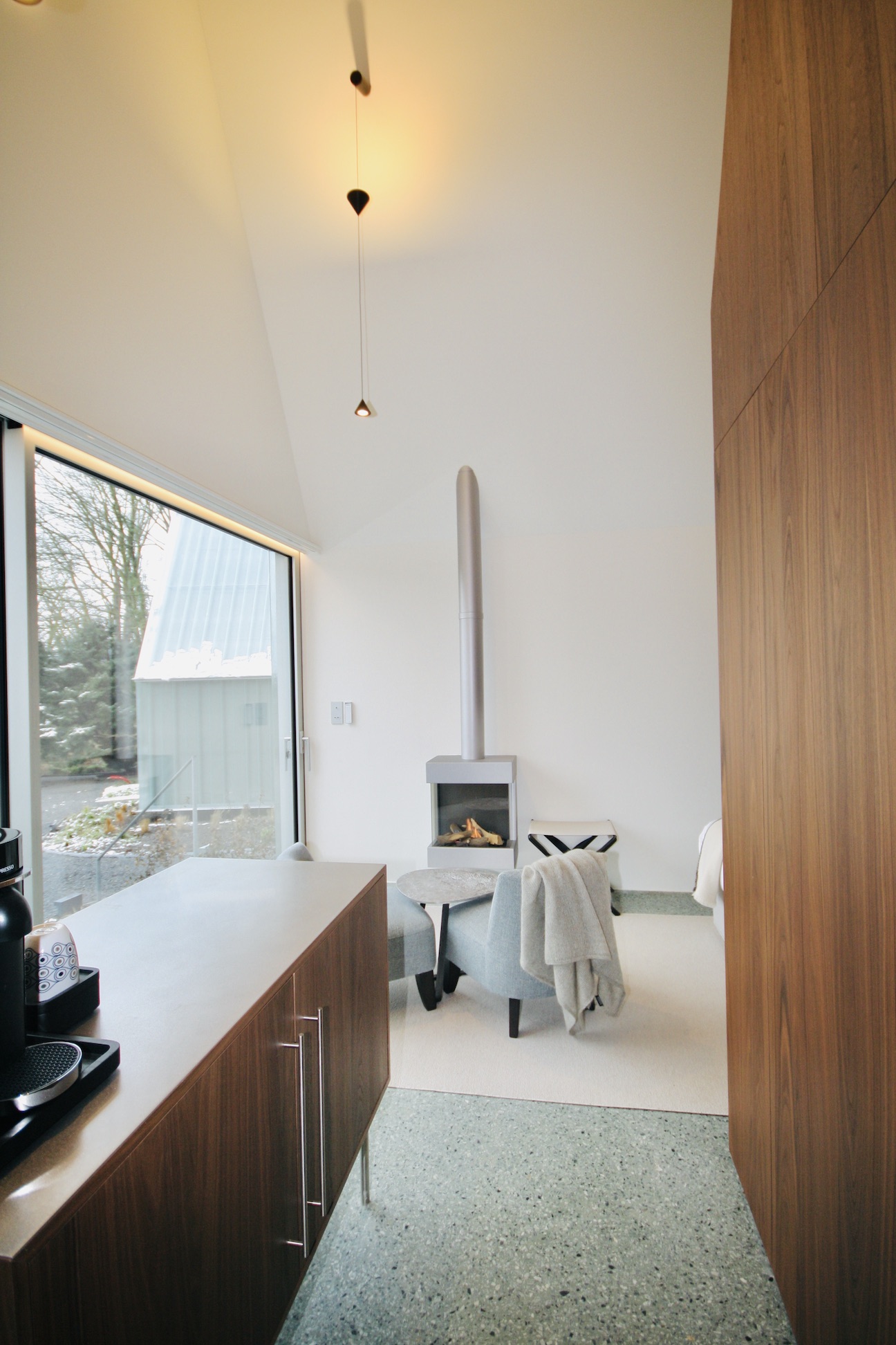 salon cabane vitrée design