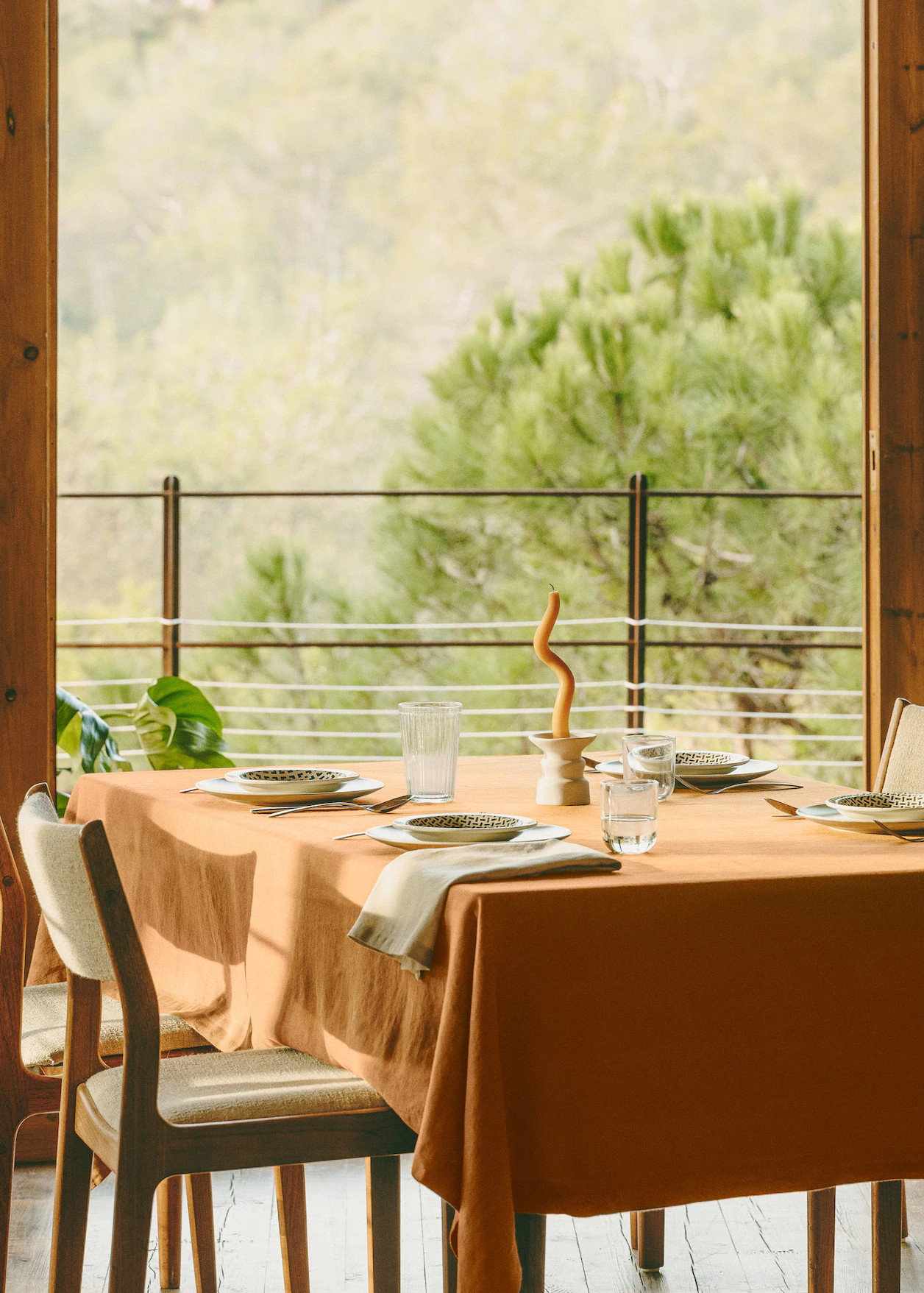 salle à manger décoration naturelle Mango Home salle à manger décoration naturelle Mango Home